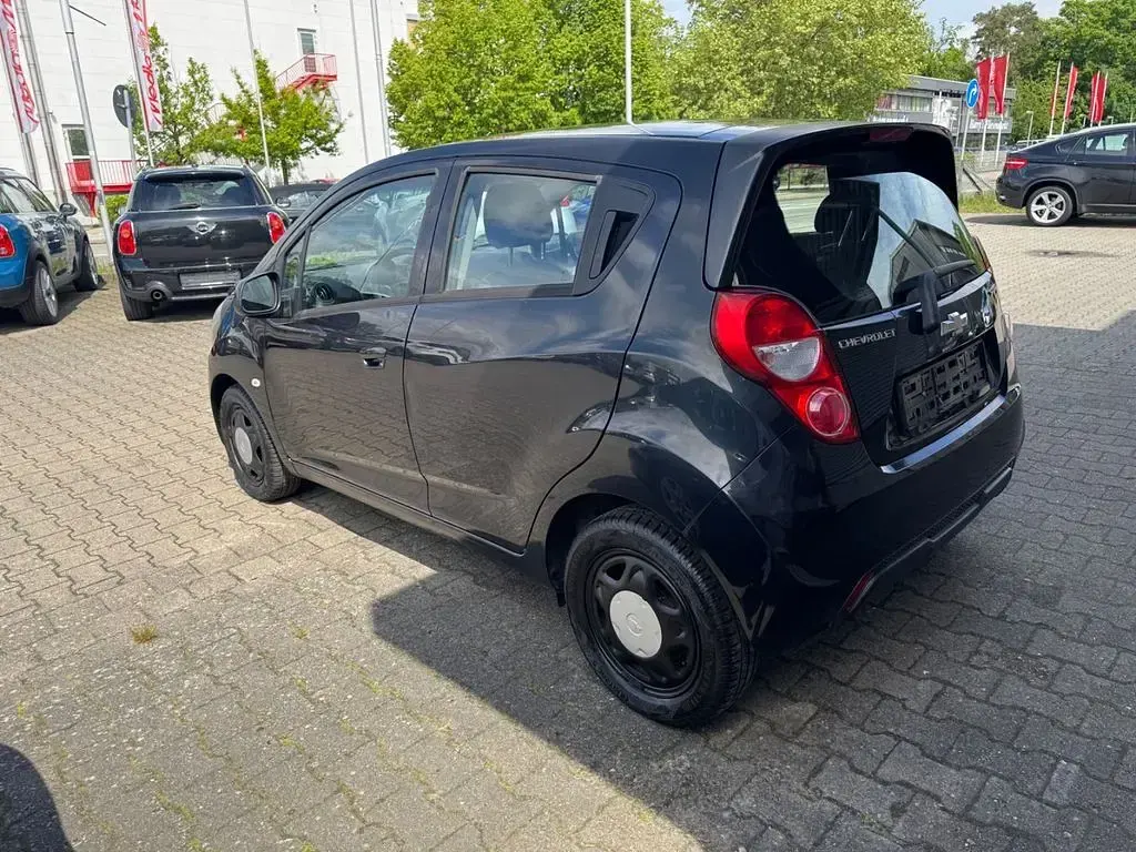 Używany Chevrolet Spark LT 68 KM (50 kW) 2013 Czarny Hatchback
