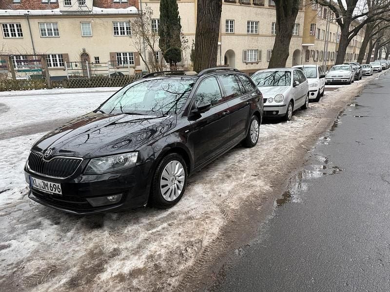Schwarz Gebraucht 2016 Skoda Octavia Kleinwagen | 7.200 € (Superpreis) - Bild 1/4