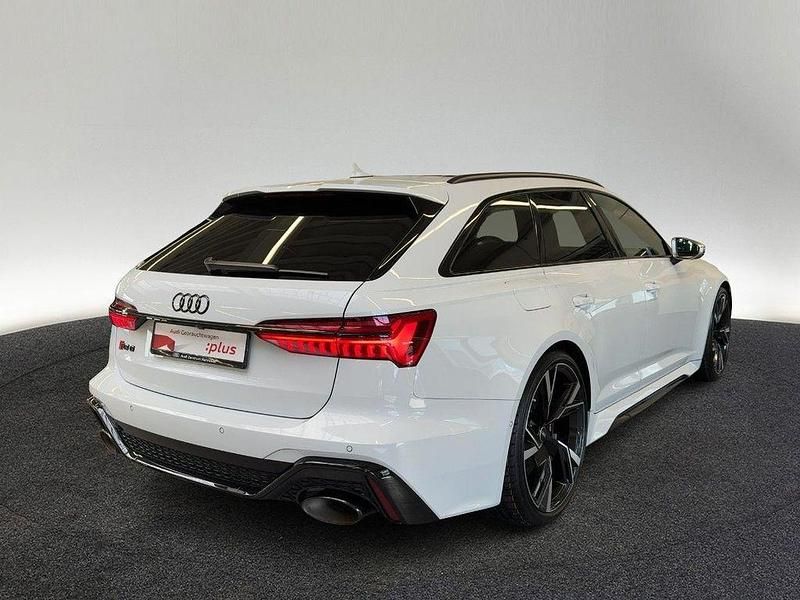 Gebraucht Audi RS6 Ambiente 600 PS (441 kW) 2022 Gletscherweiß metallic Kombi