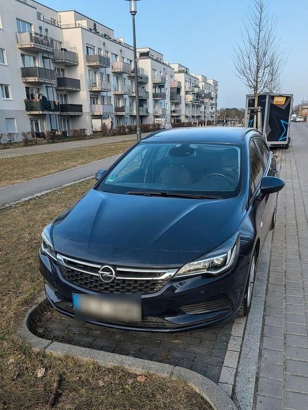 Gebraucht Opel Astra 150 PS (110 kW) 2017 Blau Kombi
