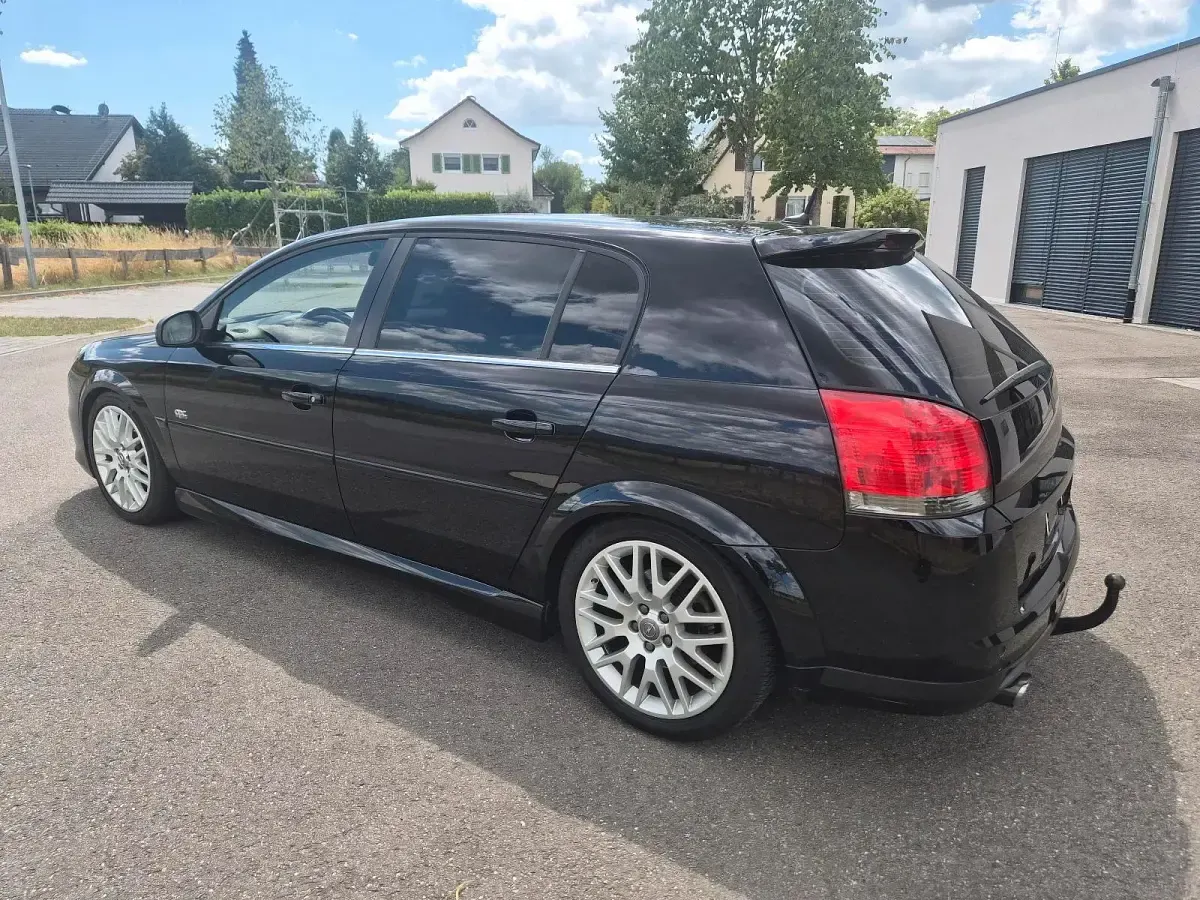Gebraucht Opel Signum OPC 175 PS (128 kW) 2007 Schwarz Kleinwagen