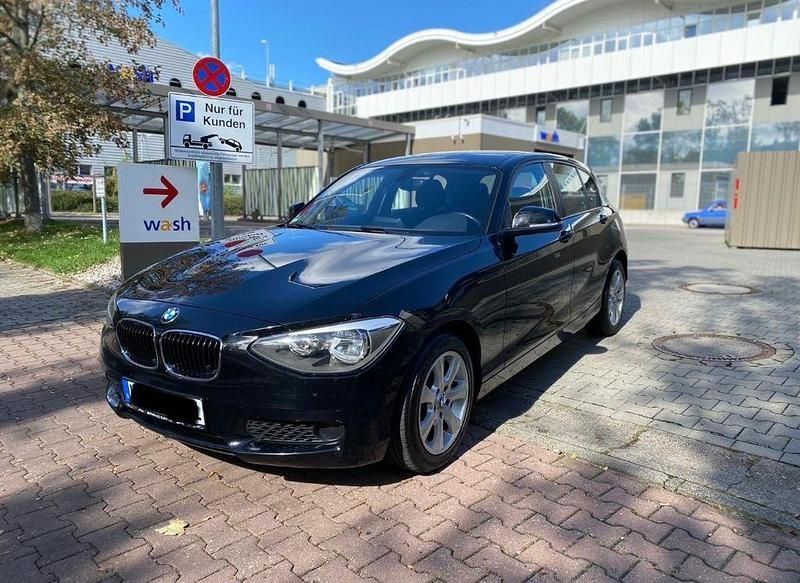 Gebraucht BMW 116 136 PS (100 kW) 2012 Schwarz Kleinwagen