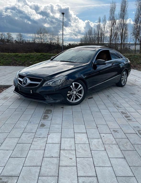 Schwarz Gebraucht 2013 Mercedes E350 Coupé | 15.499 € (Etwas zu teuer) - Bild 1/4