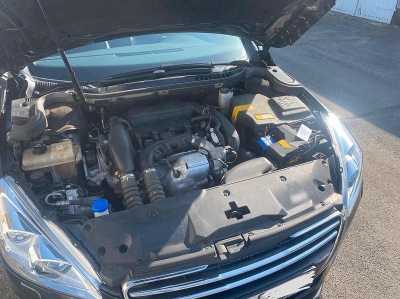 Gebraucht Peugeot 508 156 PS (114 kW) 2012 Schwarz Limousine