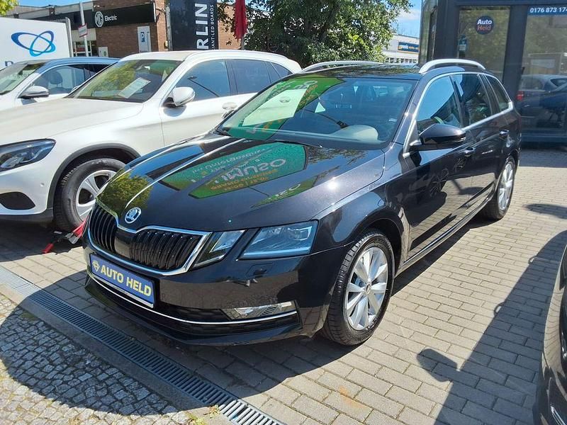 Schwarz Gebraucht 2020 Skoda Octavia Style Kombi | 18.900 € (Guter Preis) - Bild 1/4