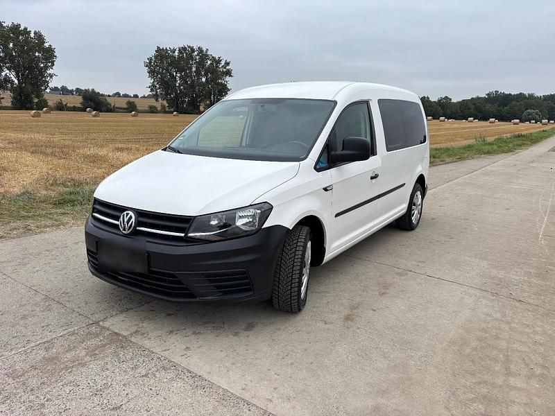 Weiß Gebraucht 2017 VW Caddy Maxi Van / Kleinbus | 11.500 € (Guter Preis) - Bild 1/4
