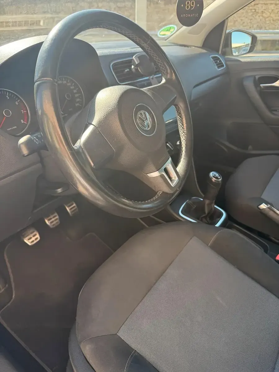 Gebraucht VW Polo 60 PS (44 kW) 2011 Silber Kleinwagen