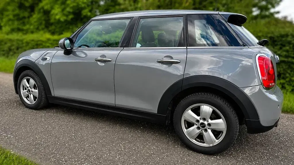 Gebraucht Mini ONE 102 PS (75 kW) 2017 Grau Kleinwagen