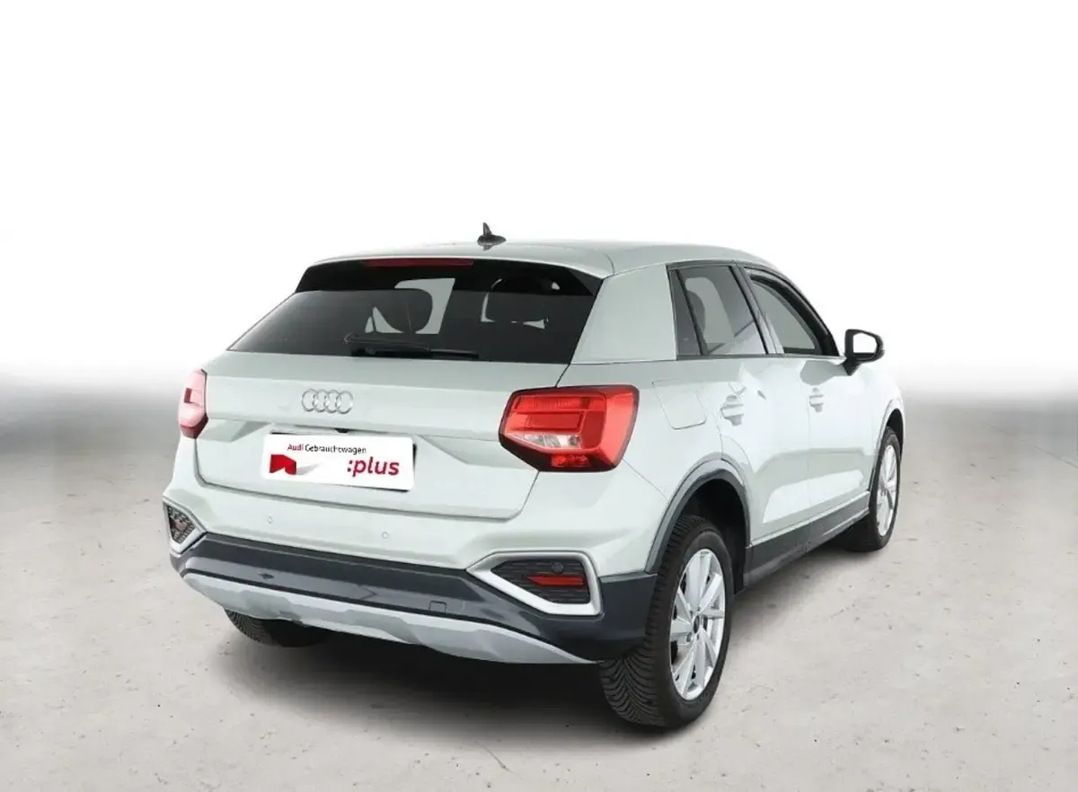 Gebraucht Audi Q2 Advanced 150 PS (110 kW) 2025 Silber SUV