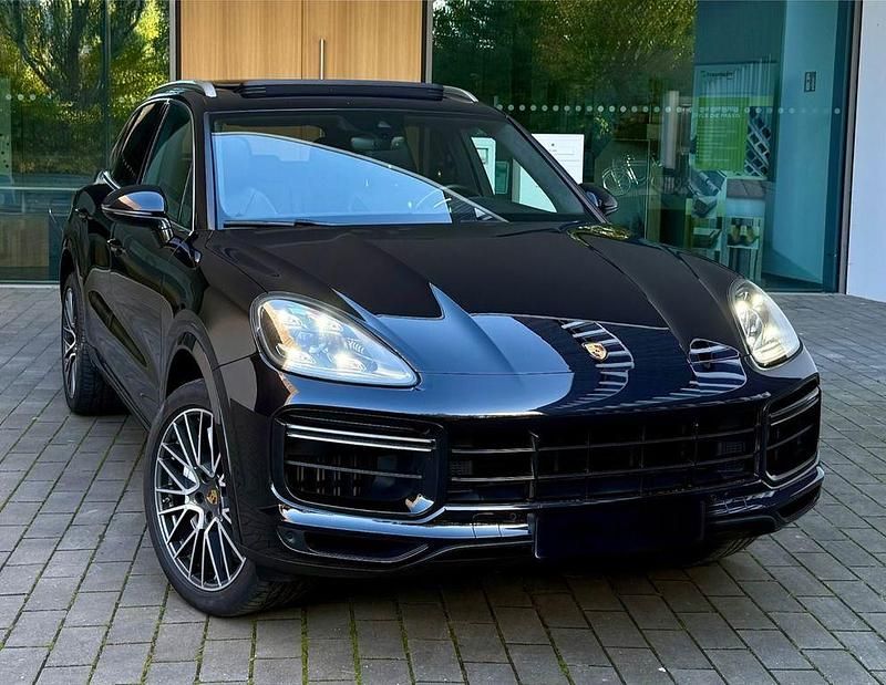 Gebraucht Porsche Cayenne Turbo 549 PS (403 kW) 2018 Schwarz SUV