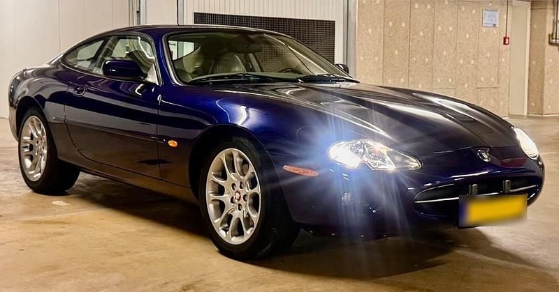 Occasion Jaguar XK8 284 ch (208 kW) 2000 Bleue Coupé