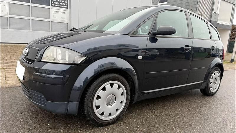 Blau Gebraucht 2002 Audi A2 Kleinwagen | 3.800 € (Fairer Preis) - Bild 1/4