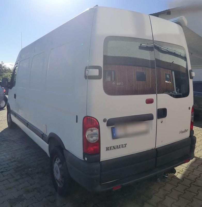 Second-hand Renault Master 136 CP (100 kW) 2005 Alb Monovolum