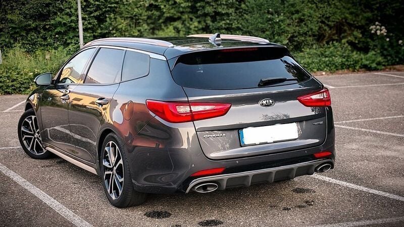 Grau Gebraucht 2017 Kia Optima GT-Line Kombi | 21.500 € (Teuer) - Bild 1/4