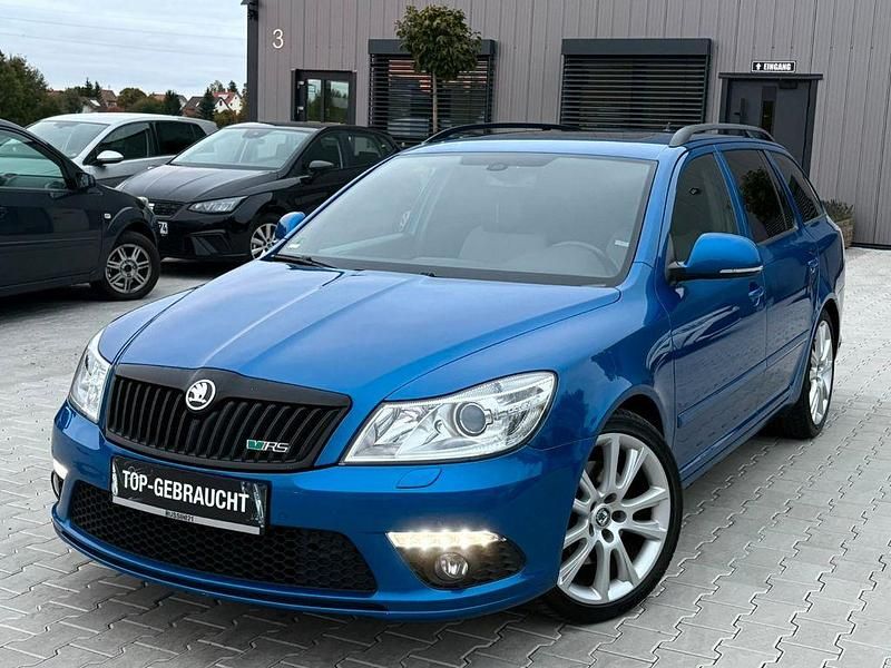 Raceblau metallic Gebraucht 2011 Skoda Octavia RS Kombi | 6.900 € (Superpreis) - Bild 1/4
