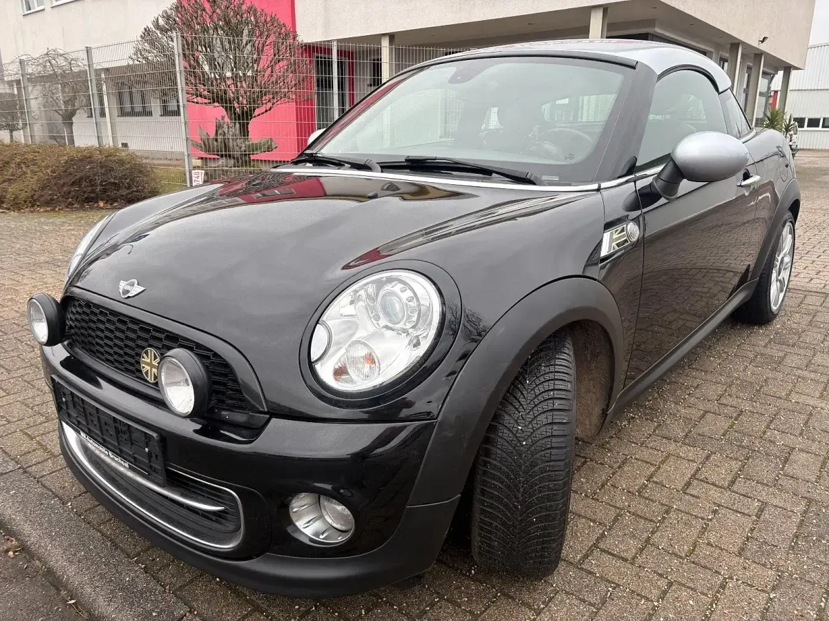 Usado Mini Cooper Coupé 122 HP (89 kW) 2012 Preto Coupé