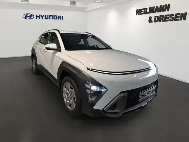 Gebraucht Hyundai Kona Trend 139 PS (102 kW) 2026 Weiss SUV
