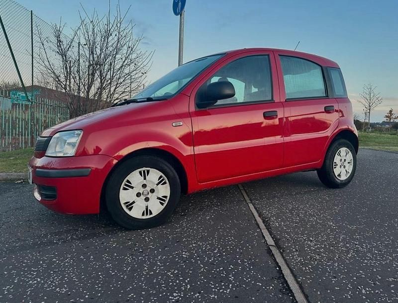 Rot Gebraucht 2005 Fiat Panda Kleinwagen | 3.000 € (Etwas zu teuer) - Bild 1/4
