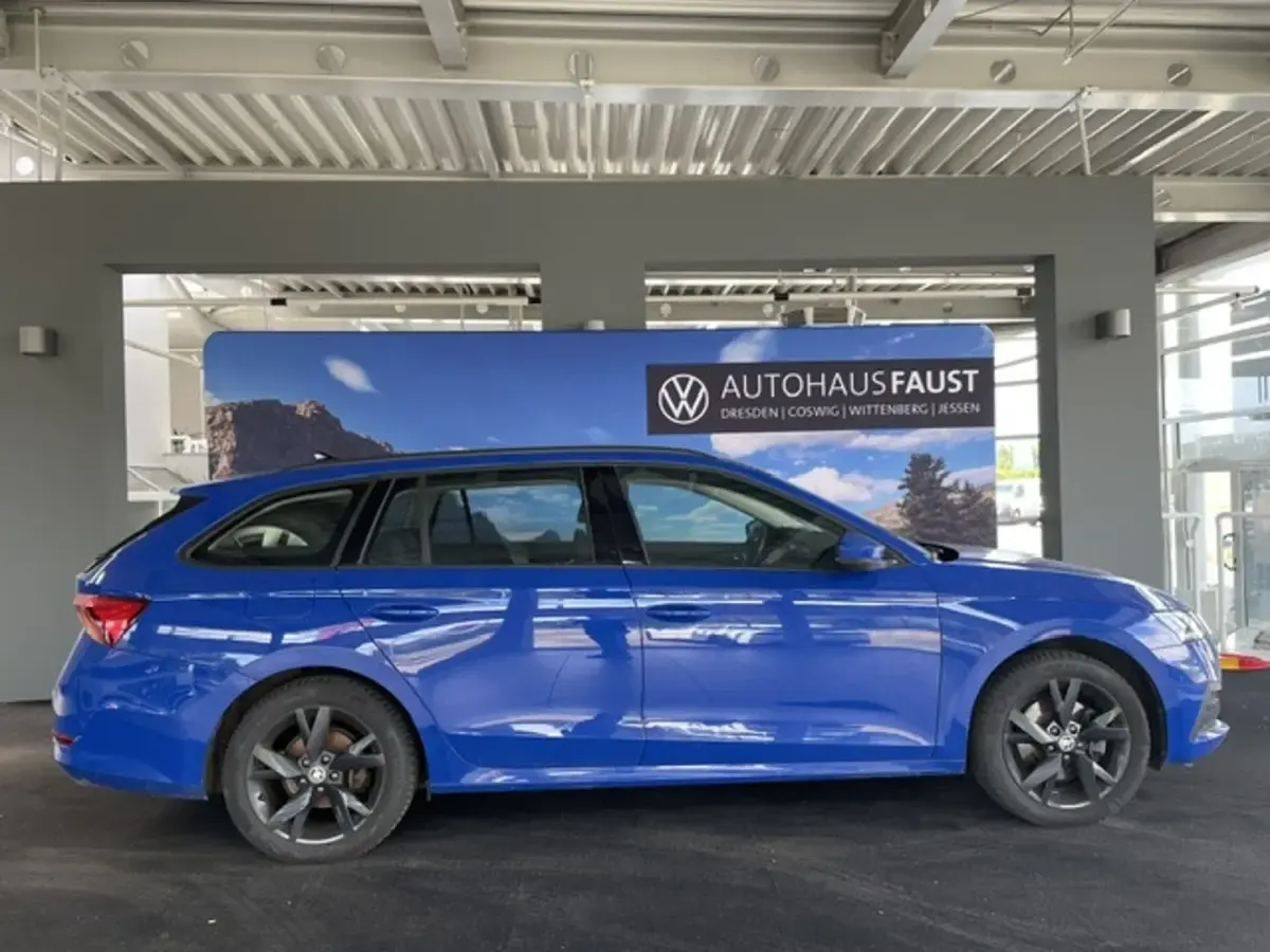 Gebraucht Skoda Octavia Ambition 204 PS (150 kW) 2024 Blau Kombi