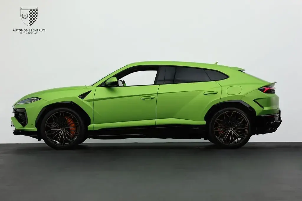 Neu Lamborghini Urus 799 PS (587 kW) 2026 Grün SUV