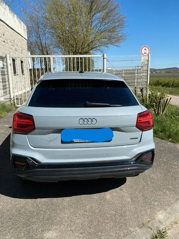 Gebraucht Audi Q2 S-Line 190 PS (139 kW) 2022 Grau SUV