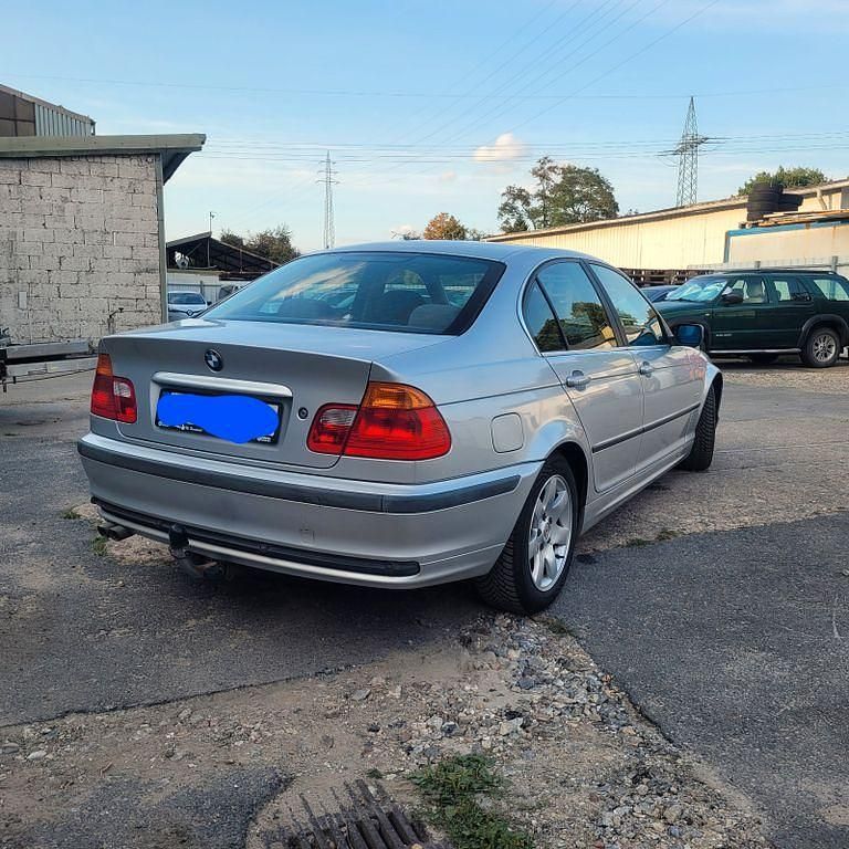 Gebraucht BMW 323 170 PS (125 kW) 2000 Silber Limousine