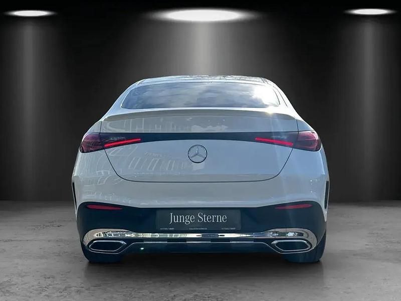 Gebraucht Mercedes GLC300 AMG 258 PS (189 kW) 2023 Manufaktur lack opalithweiß brig SUV