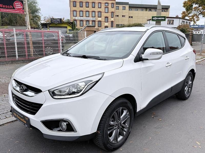 Weiß Gebraucht 2014 Hyundai ix35 SUV | 12.980 € (Fairer Preis) - Bild 1/4