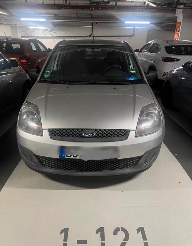 Gebraucht Ford Fiesta 80 PS (58 kW) 2006 Silber Kleinwagen