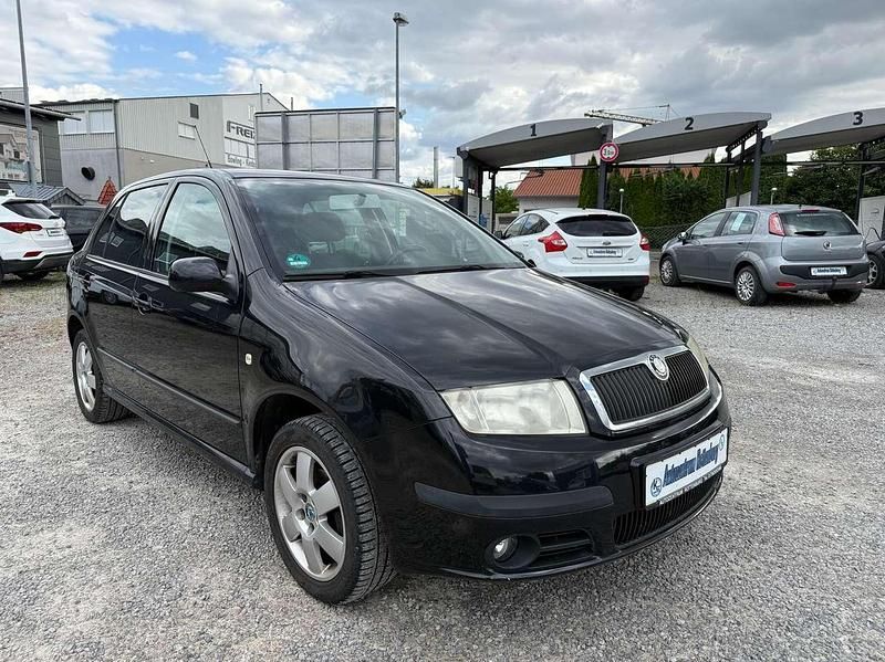 Schwarzmagic perleffekt Gebraucht 2006 Skoda Fabia Style Kleinwagen | 750 € (Superpreis) - Bild 1/4