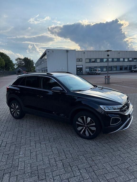 Schwarz Gebraucht 2024 VW T-Roc Move SUV | 28.800 € (Guter Preis) - Bild 1/4