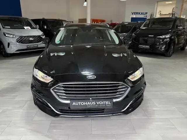 Gebraucht Ford Mondeo Business Edition 150 PS (110 kW) 2019 Schwarz Limousine