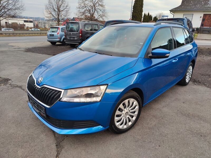 Blau Gebraucht 2022 Skoda Fabia Ambition Kombi | 17.900 € (Fairer Preis) - Bild 1/4