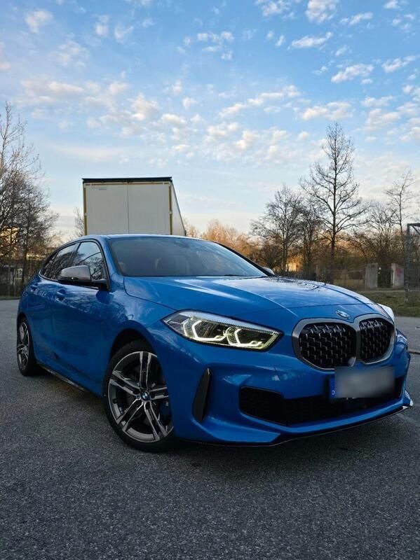 Blau Gebraucht 2020 BMW M135 M Performance Kleinwagen | 28.500 € (Fairer Preis) - Bild 1/4
