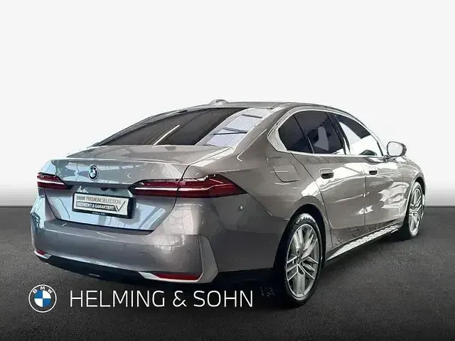 Gebraucht BMW 540 Comfort Edition 286 PS (210 kW) 2025 Grau Limousine