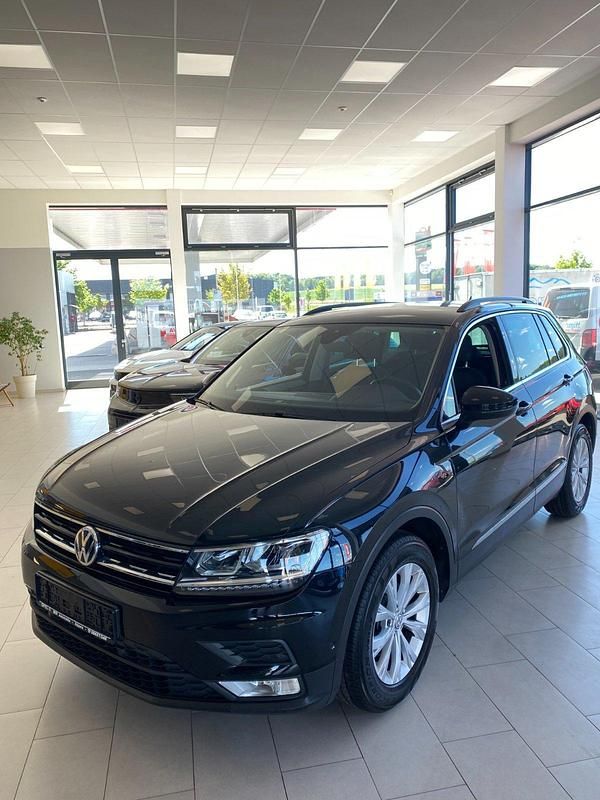 Schwarz Gebraucht 2017 VW Tiguan SUV | 17.900 € (Superpreis) - Bild 1/1