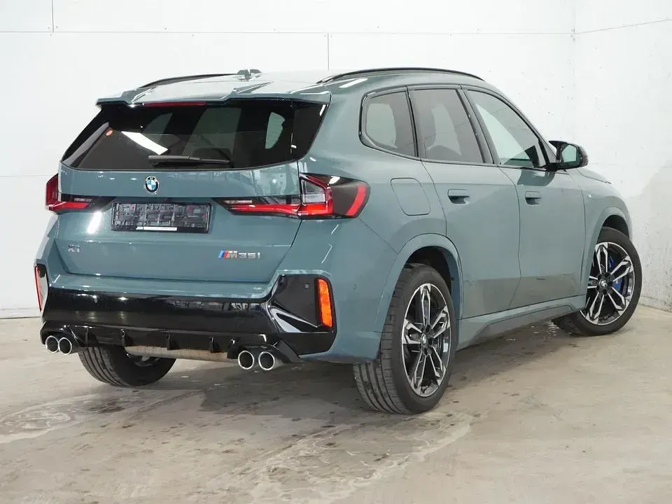 Gebraucht BMW X1 Performance 300 PS (220 kW) 2025 Grün SUV