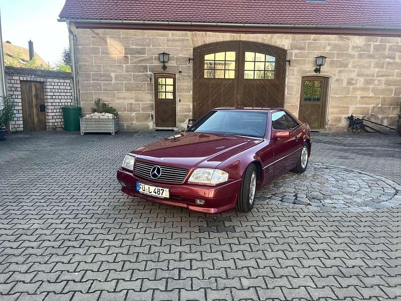 Rot Gebraucht 1991 Mercedes SL300 Cabrio | 23.999 € - Bild 1/4