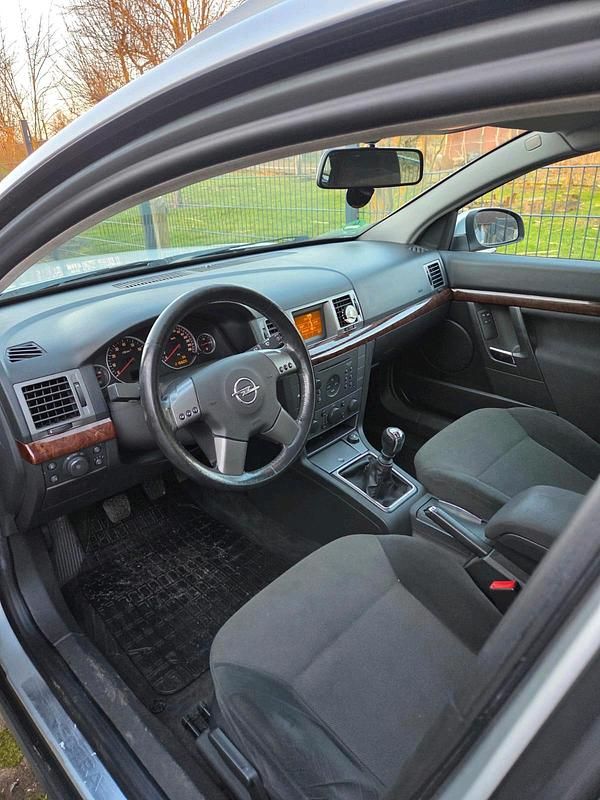 Gebraucht Opel Vectra 155 PS (114 kW) 2004 Grau Kombi