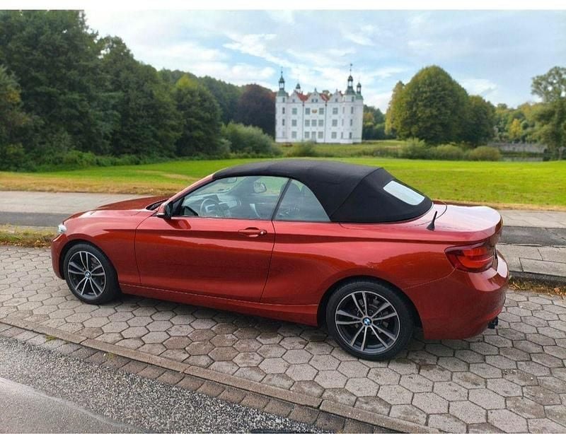 Orange Gebraucht 2021 BMW 218 Sport Line Cabrio | 24.650 € (Fairer Preis) - Bild 1/4