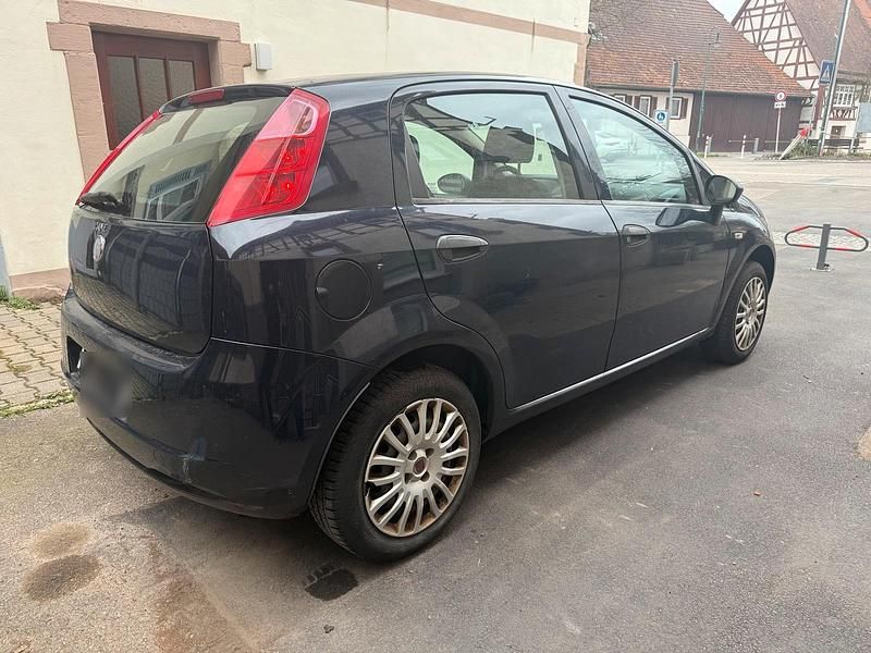 Gebraucht Fiat Punto 77 PS (56 kW) 2009 Schwarz Kleinwagen