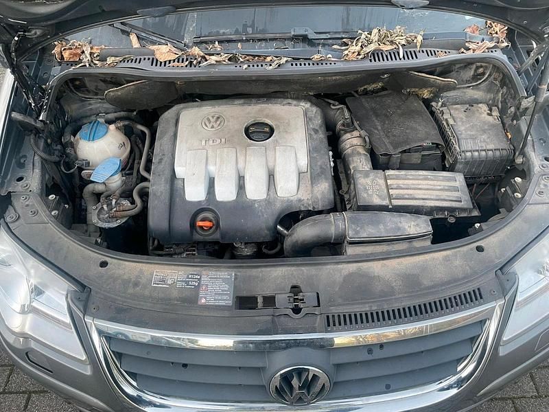 Gebraucht VW Touran 140 PS (102 kW) 2008 Grau Van / Kleinbus