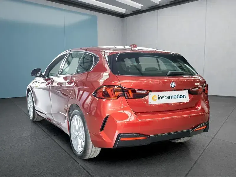 Neu BMW 120 170 PS (125 kW) 2026 Rot Kleinwagen