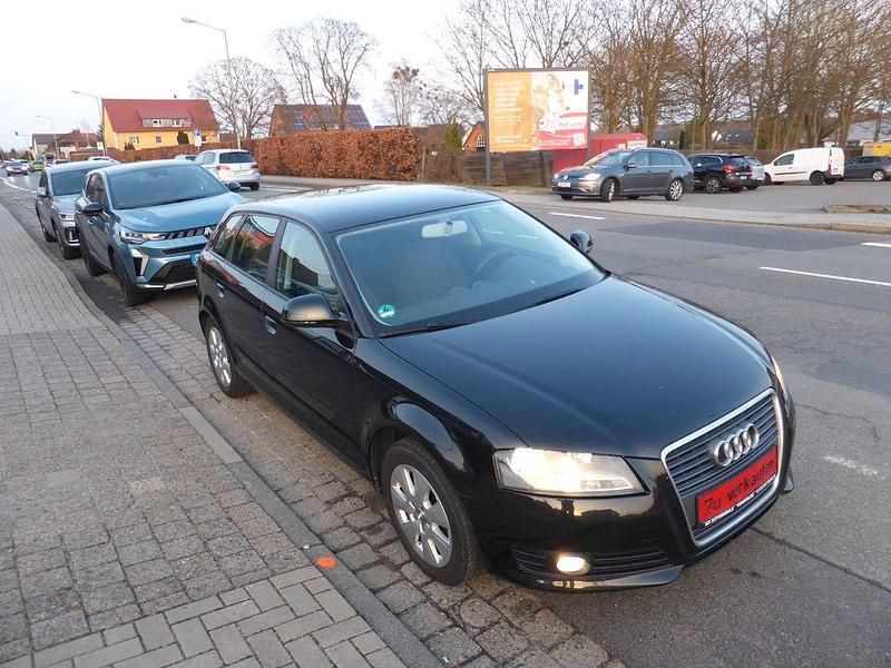 Gebraucht Audi A3 Attraction 102 PS (75 kW) 2010 Schwarz Kleinwagen