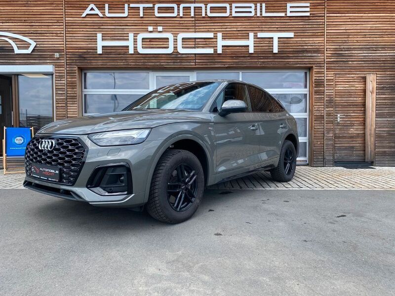 Grau Gebraucht 2024 Audi Q5 Sportback S-Line SUV | 59.290 € - Bild 1/4