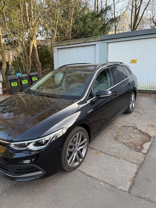 Gebraucht VW Golf VIII Style 150 PS (110 kW) 2021 Schwarz Kombi