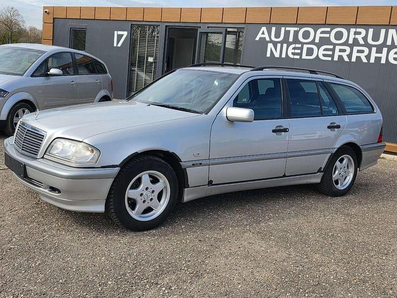 Gebraucht Mercedes C180 Classic 122 PS (89 kW) 1998 Silber Kombi