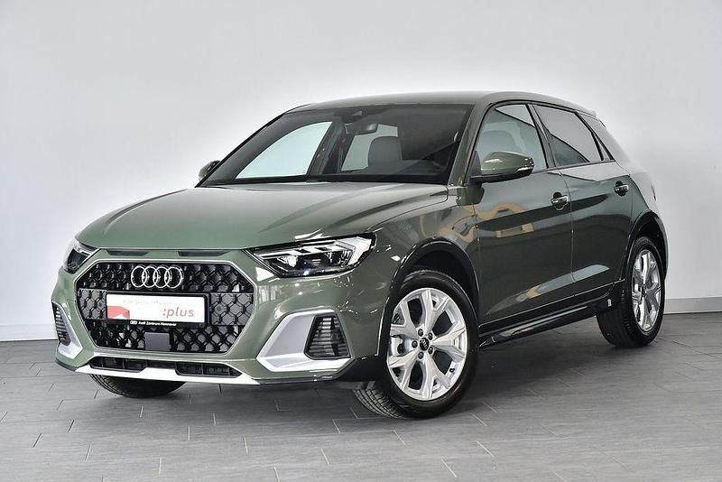 Gebraucht Audi A1 Basis 116 PS (85 kW) 2024 Distriktgrün metallic SUV