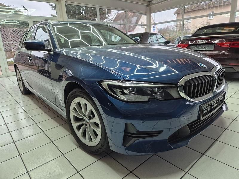 Gebraucht BMW 318 Advantage 150 PS (110 kW) 2021 Blau Kombi