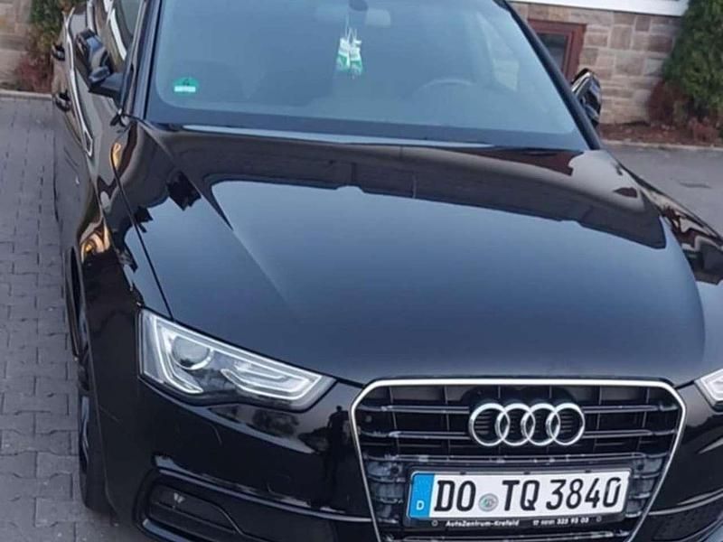 Schwarz Gebraucht 2013 Audi A5 Coupé | 10.800 € - Bild 1/4